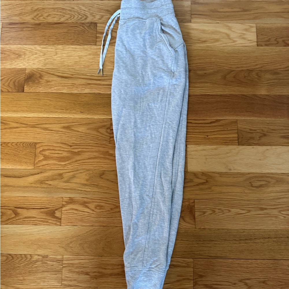 LULULEMON SCUBA HIGH-RISE JOGGER